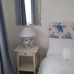 No.5 Bed & Breakfast