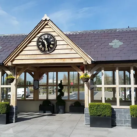 Bed & Breakfast No.5