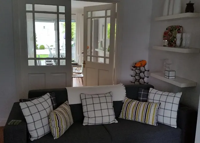 Bed & Breakfast No.5 *